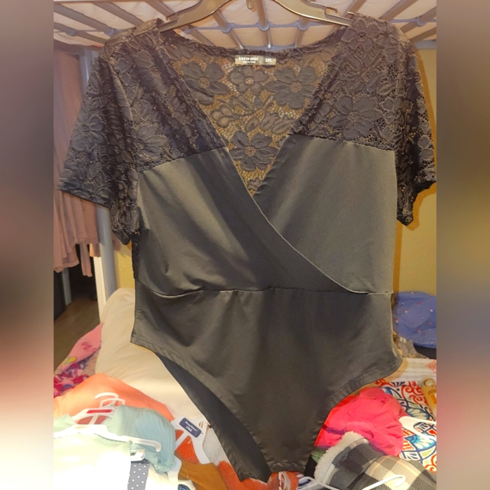 NWOT Women's 2X black lace body suit